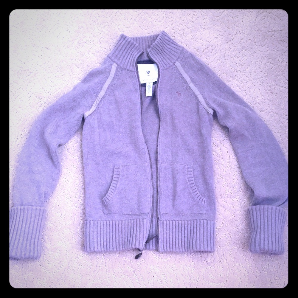 Abercrombie and Fitch Women’s Sweater-Size (S)